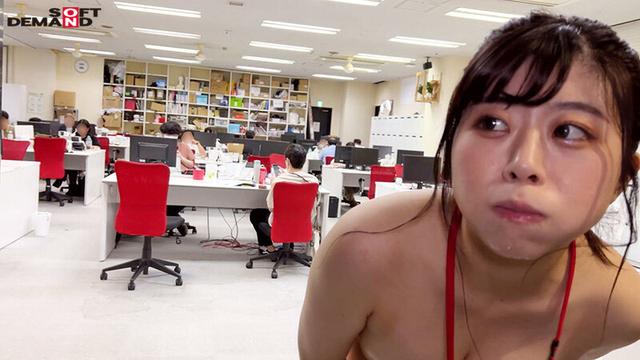 業務中の社内でひとりだけ全裸！セクシュアル健康診断＆全裸疾走ペロしゃぶ体力測定 SOD女子社員 飲食事業部 新卒1年目 岡部侑衣乃 ハイエロポテンシャルタスクシート2【圧倒的4K映像でヌク！】 サンプル画像 12