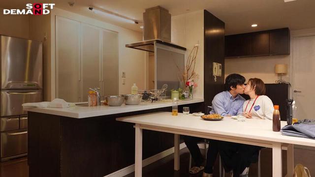 AD新田 舐めキス求めあいSEXデート 密室2人きり定点観察【大量キス、ロングクンニ】恋愛練習 SOD女子社員 制作部 新田好実 サンプル画像 10