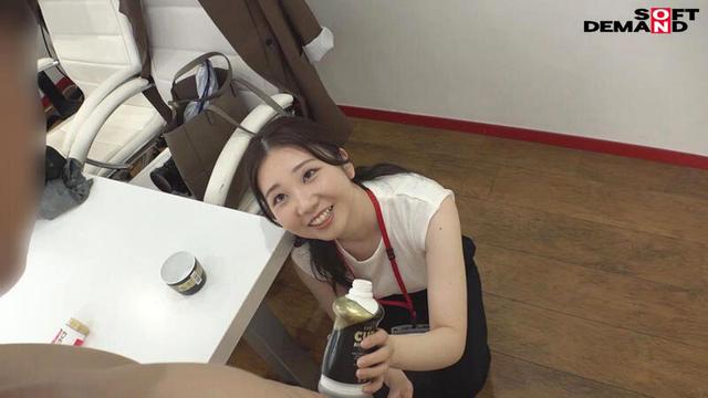 処女喪失 これは私にしかできない仕事。SOD女子社員 編成部 中途1年目 篠崎菜都香（25） サンプル画像 5