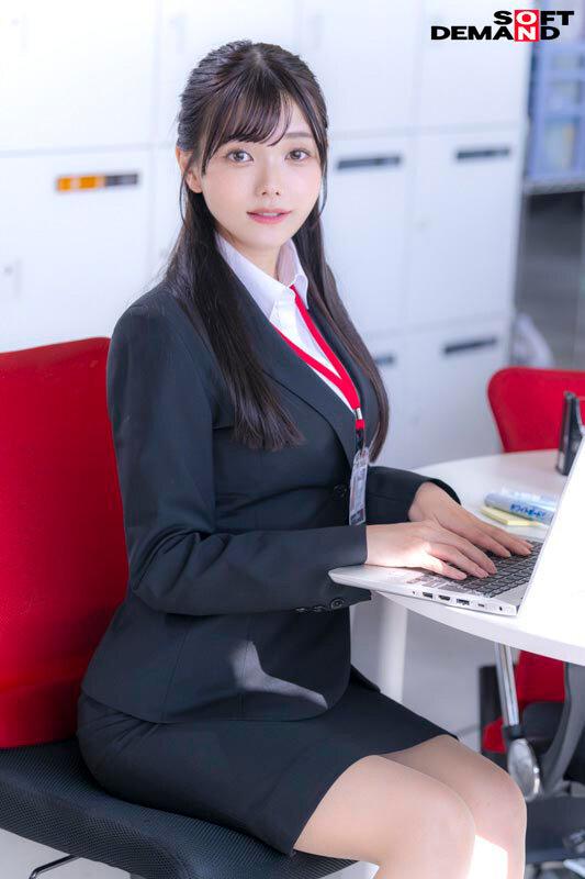 【特典版】宣伝部 松永あかり 初AV出演 サンプル画像 2