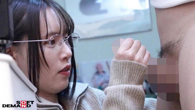 代打ま○こ 撮影中におま○こが痛くなってしまった女優さんの代わりに現場にいた心優しい巨乳SOD女子社員3名が《結合部しか撮らないから》と交渉され替えマン出演 サンプル画像 16