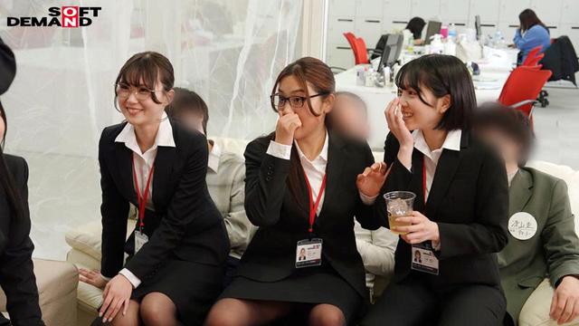 恋人がほしい5名がユーザー様と合コン 酒の力に身を任せてオフィス露出セックス SOD女子社員カンパイ！マッチング王様ゲーム42 サンプル画像 4