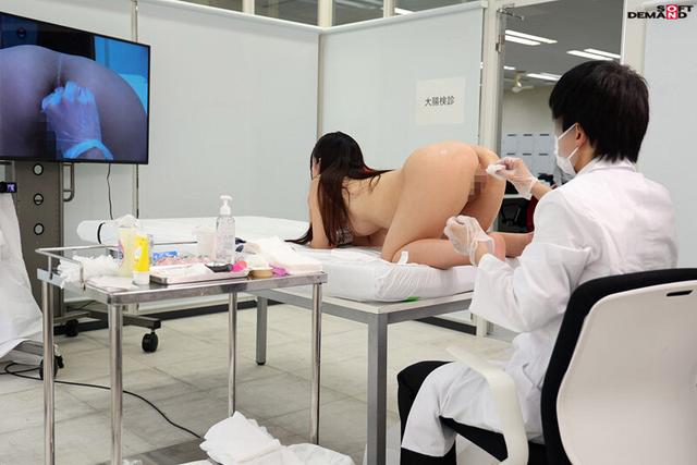 【大腸検診編】SOD女子社員 2023年度 全裸で健康診断 女子社員が通常業務中の社内を全裸で移動！検診！移動！検診で超羞恥 サンプル画像 3