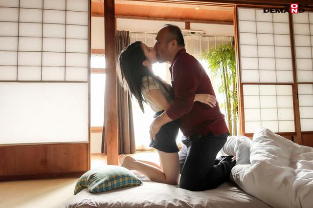 地元のヤンキーと結婚した私を取り戻すためパパは娘の私に膣内射精する動画を撮って毎日旦那に送り続けています。 綾瀬もか サンプル画像 7
