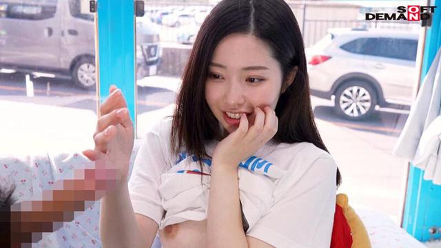 マジックミラー号でAVデビュー 童貞くんを筆おろししてくれた心優しい女子大生チアガールの躍動するもっちり美乳・美尻・美パイマンSEXをもう一度見たくて猛烈アタックしたところ徐々に性欲解放してイクSEX撮影に成功しましたよ！青山このみ（20歳/Fカップ） サンプル画像 4