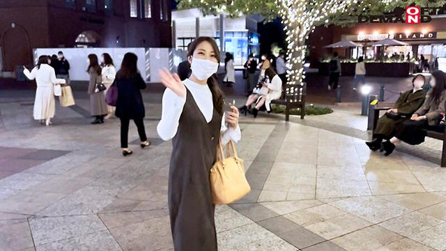 キスだけでビクビク痙攣。全身が性感帯の美肌若妻 高嶋桜 29歳 再出演第1章 きっぱり止めたつもりだったのにあの時の刺激が体に染みついて…なんと再出演！ もっと非日常の経験がしたくて人生初めてのザーメンごっくん！ サンプル画像 15