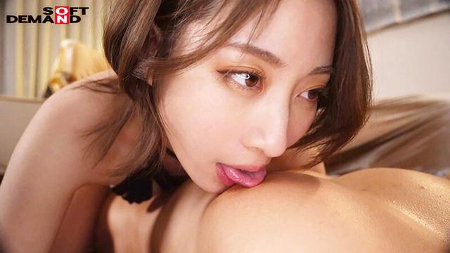 キスだけでビクビク痙攣。全身が性感帯の美肌若妻 高嶋桜 29歳 再出演第2章 職場の飲み会後に夫に嘘をついて朝帰り ほろ酔いで夜中まで貪り合い翌朝もすっぴんのまま生中出し サンプル画像 13