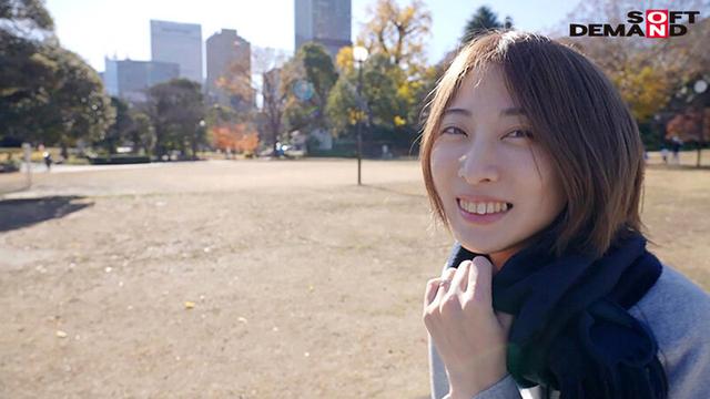 キスだけでビクビク痙攣。全身が性感帯の美肌若妻 高嶋桜 29歳 再出演第2章 職場の飲み会後に夫に嘘をついて朝帰り ほろ酔いで夜中まで貪り合い翌朝もすっぴんのまま生中出し サンプル画像 20