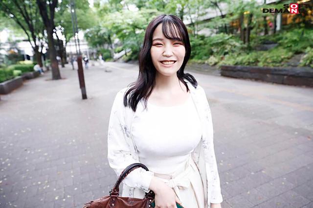 Gカップ若妻が秘めた人生初不倫への淡い思い‘本物人妻 北乃京香26歳 第2章’ 旦那には見せられないほどの絶頂SEXで身悶えるカラダ… サンプル画像 17