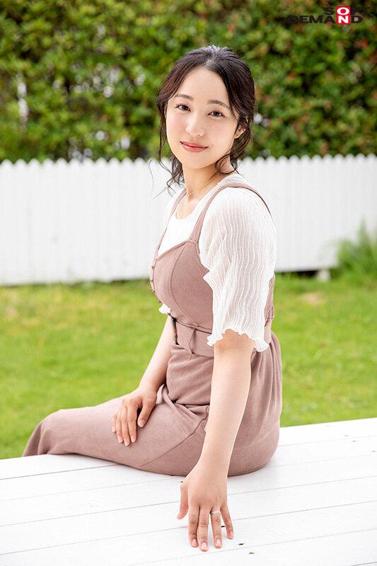 子どもたちの自慢になるような笑顔を絶やさないママでいたい 藤原真帆 30歳 AV DEBUT サンプル画像 2