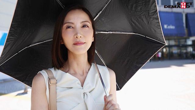 子育てがひと段落した今、自分の幸せを見つけに来ました。古東まりこ 43歳 第4章 これ以上の妊娠は望まないけどやっぱり生が一番気持ち良いって分かってる 子作りじゃなく快楽のためだけの中出しを求める美熟女 サンプル画像 3