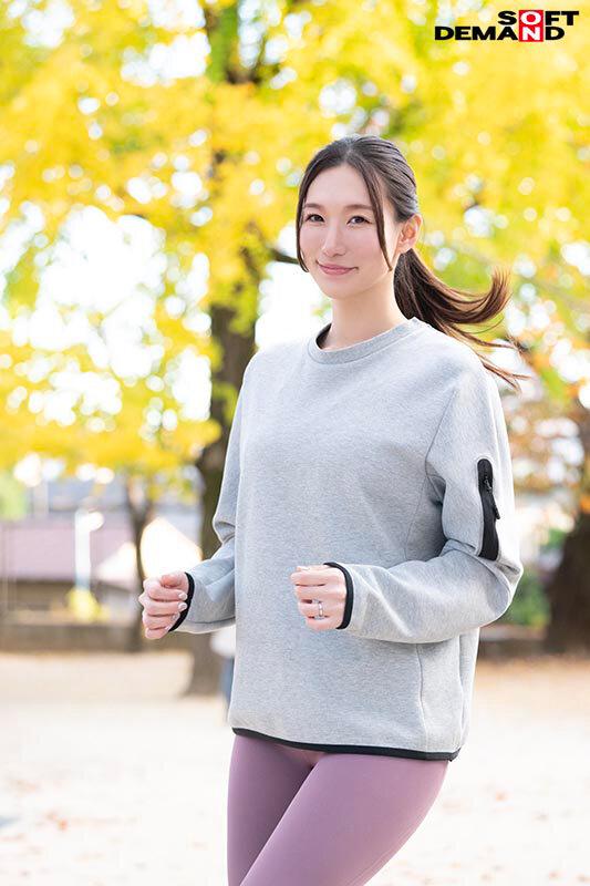 極上のプロポーションと性への好奇心を持て余す高身長170cm美人妻 小谷舞花 29歳 第5章 多忙なスポーツトレーナー妻が仕事と家事の合間を縫って不貞セックスに溺れた3日間のショートタイム不倫。秘密がバレるリスクも鑑みず旦那以外の男に抱かれて火照った身体のまま自宅へ… サンプル画像 2