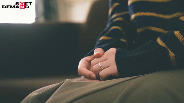 「人を喜ばせるのが好き」家庭に人生の大半を捧げてきたおっとりママ 野上しおり 36歳 最終章 ‘もっと膣内で感じたい’娘を身籠った以来旦那ともしていない人妻が他人ザーメンに溺れた生中出しの記録「避妊具なしのSEXは7年ぶりです」 サンプル画像 6
