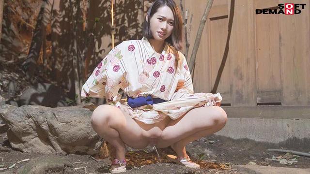 旦那には絶対ナイショの性癖。古都・京都からきたはんなりドM奥さん 三池小春 34歳 第4章 初めての放尿、露出プレイ ドマゾ人妻の新たな性が開花する 非日常な変態行為に過去最高にイキ果てる 一泊二日巣ごもり絶頂温泉旅行 サンプル画像 7