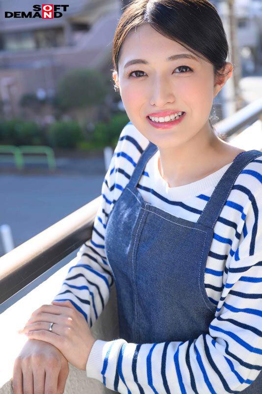 「人の役に立つことが大好き」こども食堂でボランティアに従事。料理が得意なお漏らし奥さん 足立美緒 30歳 最終章 「中に出されるなんて何年ぶりだろう」旦那以外の男と生SEXに溺れて行く5日間 自宅不倫中出しの記録 サンプル画像 2