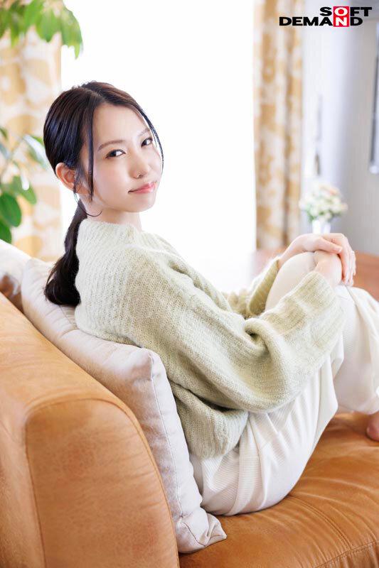 根っからの明るさで職場の絵画スクールはいつも笑顔で溢れてる 今村由美 34歳 第4章 普段は夫とくつろぐリビングが絶頂お漏らし潮まみれ！真っ昼間から禁断の自宅撮影 サンプル画像 2