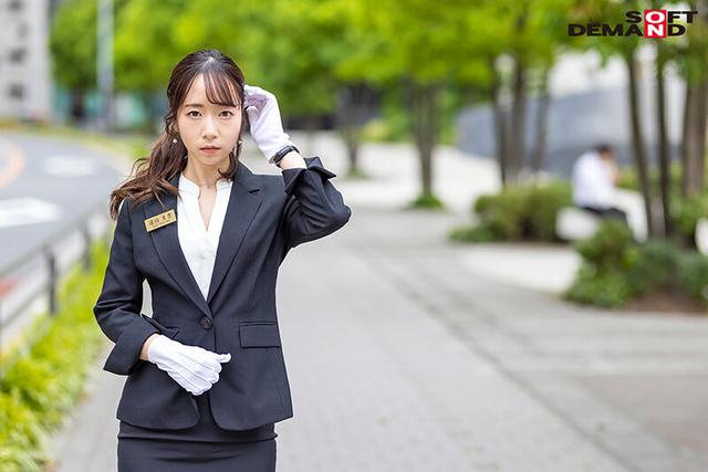 スーツを脱いだらメス丸出し。アクメまでがチョロい早漏デカ尻ヤリマン姉さん。 東京都新宿区■■百貨店・宝石販売員 出し尽くすまで潮を吹く遠山まきさん（仮名・28歳）仕事終わりに1週間密着AVデビュー サンプル画像 2