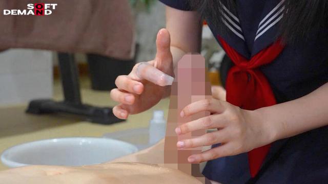 ち〇ぽ洗い屋のお仕事19 撮り下ろし2名＋9名総集編 女子〇生・女子大生・人妻・OL… みんなマジメにおち〇ぽそうじ 265分！！特別洗いまくりSP サンプル画像 11