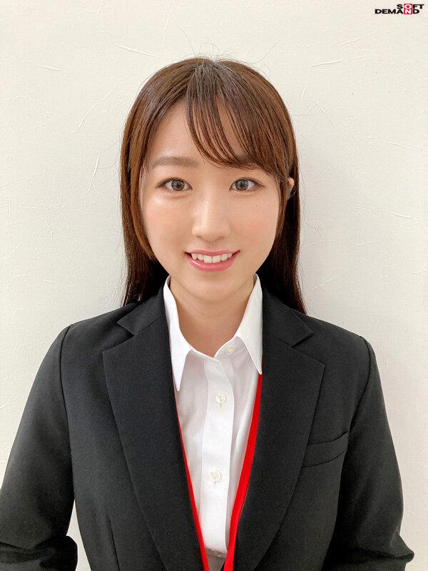 業務中の真剣な表情とのギャップ必見！ ユーザー様のギン勃ちペニスにうっとり赤面！ SOD女子社員 ハダカになるより恥ずかしい脱ぎキャンBOX野球拳 総務部1年目 斉藤月乃 サンプル画像 2