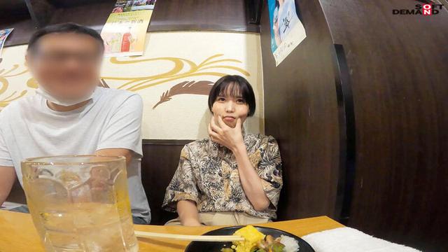 照れ屋ショートカットグッズ事業部 入社2年目 柴崎はる 撮影後プライベート映像！ほろ酔いハメ撮り映像を緊急公開！普段の柴崎はもっとエロかった！ サンプル画像 4