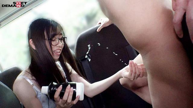 5名のユーザー様に囲まれながら女の子の日 野球拳 SOD女子社員 ハダカになるより恥ずかしい脱ぎキャンBOX野球拳 プロモーション部 新卒1年目 近江可燐 サンプル画像 9