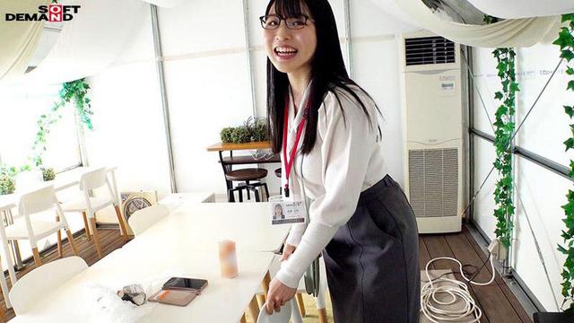 新婚旅行から帰ってきた新妻と、潮吹き3P SEX。SOD女子社員 ハダカになるより恥ずかしい脱ぎキャンBOX野球拳 メディア事業部 中途1年目 遠藤未晴 サンプル画像 8