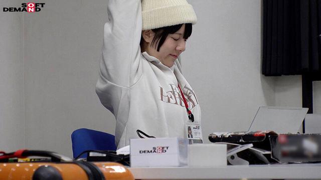業務時間内のトイレ休憩中に声をガマンしながらもこっそり絶頂していたSOD女子社員7名隠し撮り サンプル画像 4