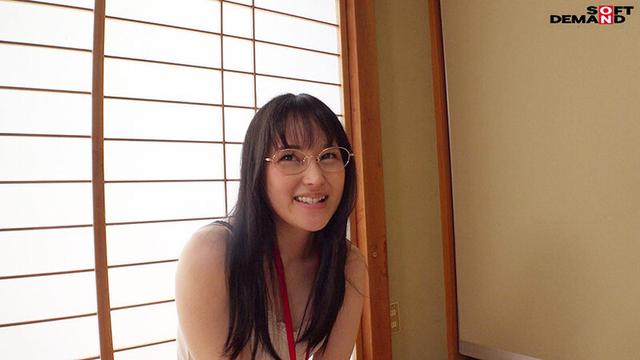 抗えないその先に… ハダカになるより恥ずかしい！脱ぎキャンBOX野球拳 飲食事業部 新卒1年目 徳田優妃 サンプル画像 3