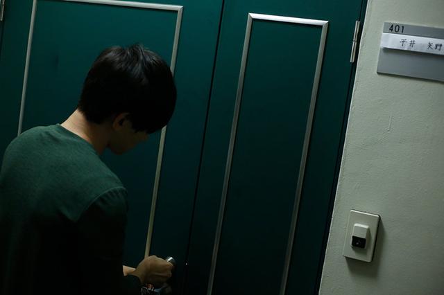 hand in hand サンプル画像 1