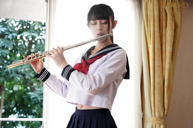 逆調教NTR 「先生、乳首イジメられるの大好きでしょ？」ある日、教え子の楓ちゃんはいきなり僕の乳首を撫でながらそう囁いてきた。 柊木楓 サンプル画像 11
