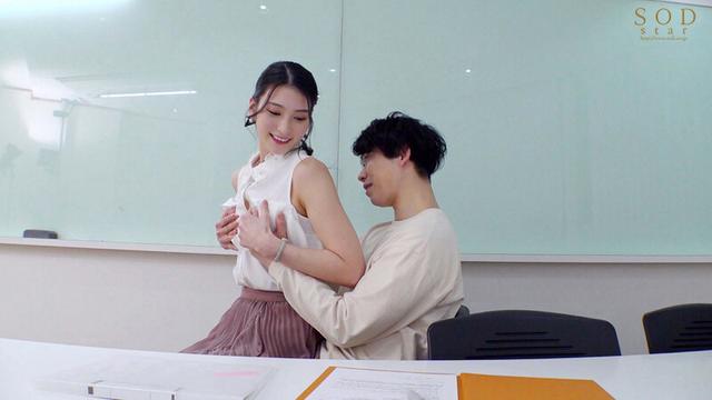 ‘THE即尺！’ 突撃！突然チ○コをおしゃぶりしまくるフェラ大好きお姉さん！ 唾液だらだらディープスロート＆トルネードフェラでたっぷり射精 本庄鈴 サンプル画像 17