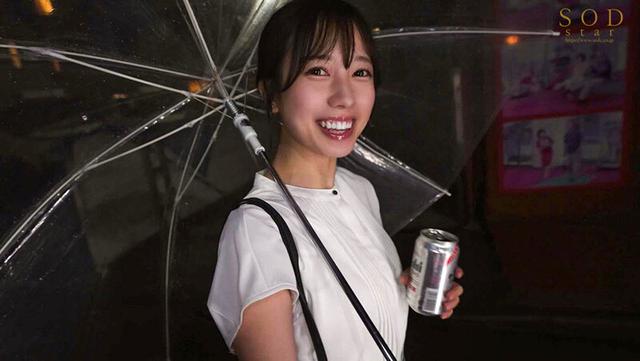 これが交際歴1年の恋人がするセックス！？リアルにものすごく近い同棲生活！最高にエッチで可愛いよっつんが彼女になってハメまくり！ 小湊よつ葉 サンプル画像 4