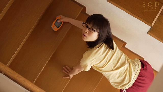 アラサー喪女ニート2 母親と喧嘩して家出した従姉が自宅へ来て、自分よりクソニートだとレッテルを貼られた。 隠れ巨乳の従姉（27） 天宮花南 サンプル画像 5