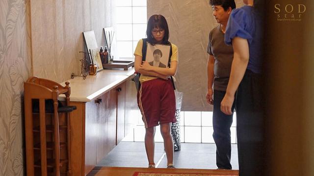 アラサー喪女ニート2 母親と喧嘩して家出した従姉が自宅へ来て、自分よりクソニートだとレッテルを貼られた。 隠れ巨乳の従姉（27） 天宮花南 サンプル画像 7