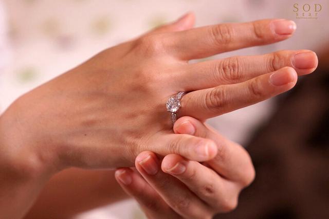 快楽堕ちキメセクNTR 大嫌いな元カレに媚薬を盛られ婚約者の目の前で何度も絶頂させられて 星乃莉子 サンプル画像 3
