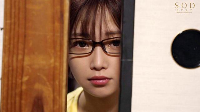 突然、弟が数年ぶりに帰省した。実家暮らしの私は三十路なのに未だ家事手伝い（ニート）で恥ずかしかった。 アラサー喪女ニート 隠れエロ尻の姉（30） 紗倉まな 【AV debut 12周年記念 特典映像付き】 サンプル画像 12