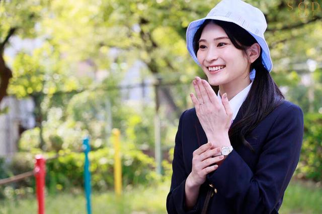 反り勃ったチ〇ポと溜まった精液を毎日笑顔で舐めとってくれる性交販売レディ本庄さんに密着 本庄鈴 サンプル画像 2