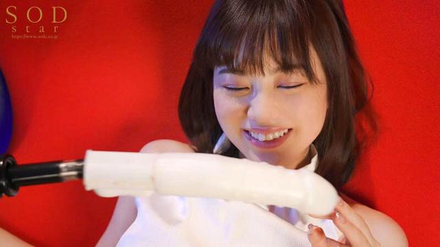 大量潮吹きするほどピストンバイブでイカされて「もうイッてるからぁぁ」アクメ直後もガンガンッ膣奥を突きまくる超追撃ピストン 天宮花南【圧倒的4K映像でヌク！】 サンプル画像 4