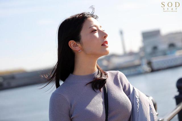 素顔のドキュメント。おじさんと2人っきり一日中ホテルにこもってじっくりセックス。 彩月七緒 サンプル画像 17