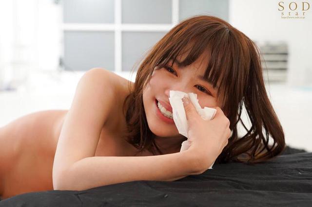 天宮花南 33発中出し大乱交！ノンストップ・ノーカットで33本のチ●ポを滅多挿し＆ぶっかけ！【デビュー3周年特別企画】 サンプル画像 20