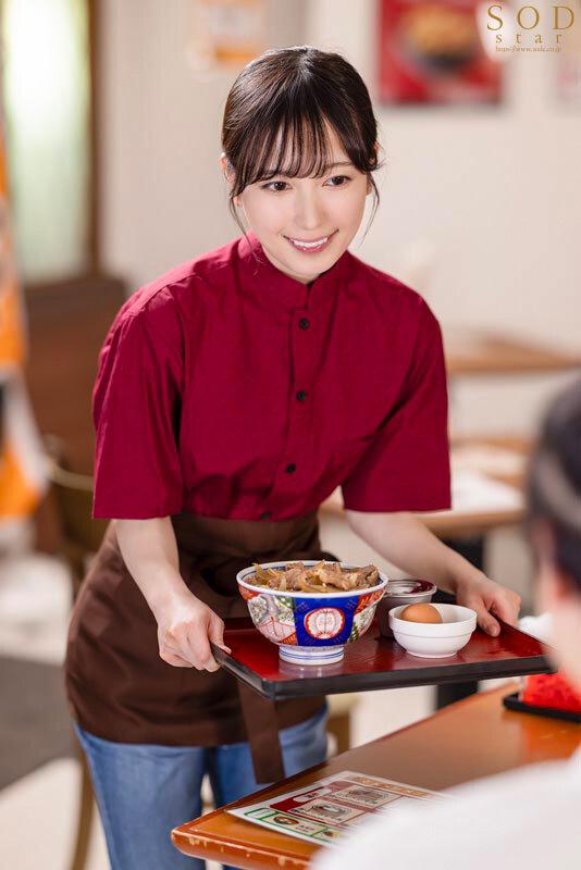 隠れ美人の牛丼チェーン店で働くパート主婦が学生バイトと避妊具なしでネチョベロ不倫中出し 小湊よつ葉 サンプル画像 19