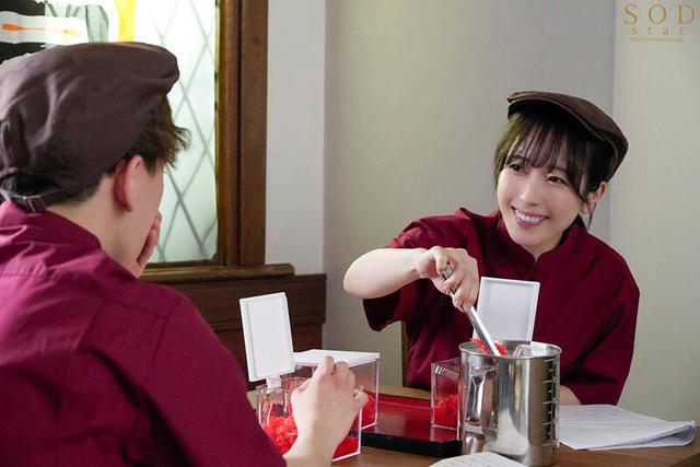 隠れ美人の牛丼チェーン店で働くパート主婦が学生バイトと避妊具なしでネチョベロ不倫中出し 小湊よつ葉 サンプル画像 2