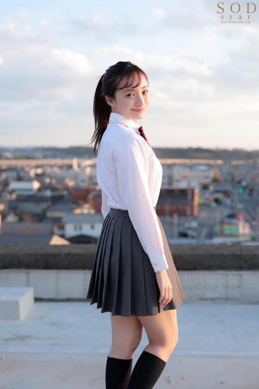 「ひさしぶりに学校いってみいひん？」かつての同級生と10年ぶりに再会。当時ヤリまくっていた思い出の校舎…は跡形もなく…廃墟になった母校の冷たいコンクリートに彼女を押しあて何度も何度も腰を打ちつけた 渚恋生 サンプル画像 20