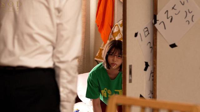 しゃぶり癖喪女ニート 引きこもり自立センターの僕が初めて訪問した相談者は常に何かをしゃぶっていないと気が済まない女（23）だった。 唯井まひろ サンプル画像 4