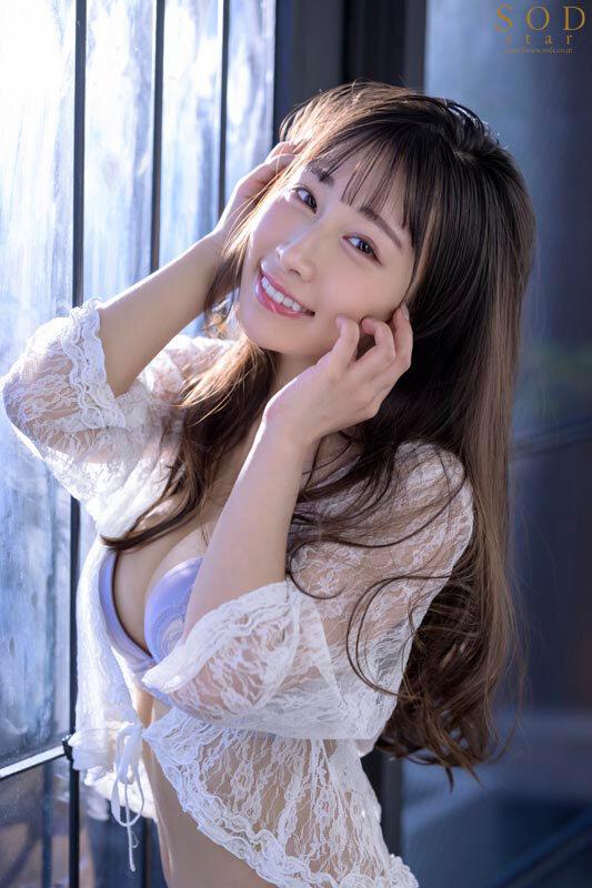 デビュー1周年記念 初！1ヶ月の禁欲解禁！極限の我慢状態からの性欲超大解放！！チ○ポを貪り喰いまくる！発情セックスドキュメント！！！ 斉藤帆夏【特典映像付き】 サンプル画像 2