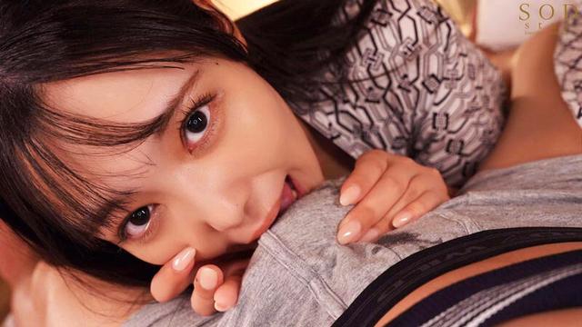 修学旅行でぼっち行動してた僕に同情し真面目な爆乳先生がこっそりヌイてくれた10発射精の宿泊記録。 恋渕ももな サンプル画像 16