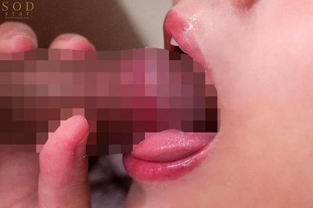 美人女子アナが働き詰めの裏方スタッフの汚いチ●ポを全力奉仕のフェラチオで癒してくれるチンしゃぶ大好き10射精 矢埜愛茉 サンプル画像 3