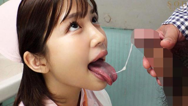 この病棟には患者のチ●ポをずっぽり咥え込み吸引する喉じゃくりフェラで連続抜きしてくれる伝説の看護師がいるらしい。 唯井まひろ サンプル画像 10