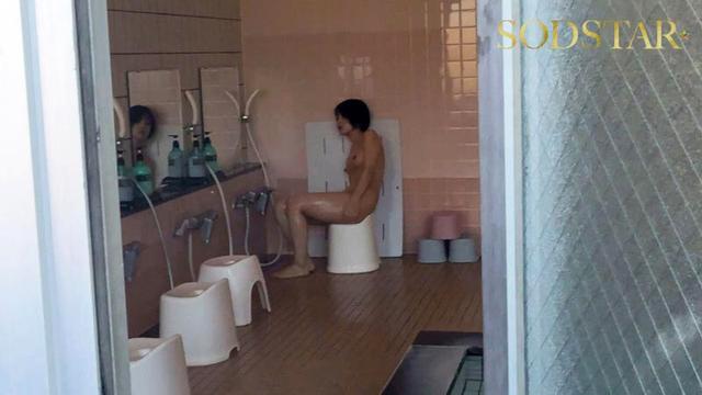 えwww修学旅行中、ボーイッシュな新人担任教師に憑依したったww 実は超敏感ムッツリ体質だった事が発覚www 俺（先生）のカラダを使って消灯後男子連中とエロいことしまくった大絶頂おふざけ記録。 柴崎はる サンプル画像 8