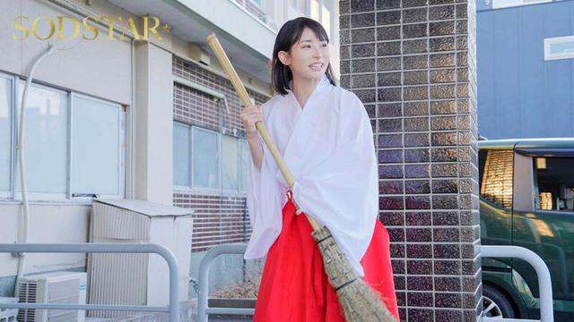 SODSTAR 宮島めい ぶっかけ5シチュエーション。5種のコスプレで大量射精！総計55発射！！【デビュー5周年記念作】【特典映像 巫女姿のトランスオナニー収録版】 サンプル画像 9